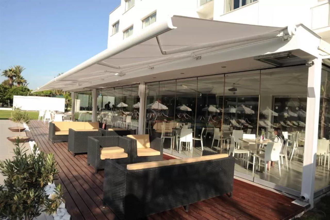 Frixos Suites Hotel Apts Oroklini Buitenkant foto