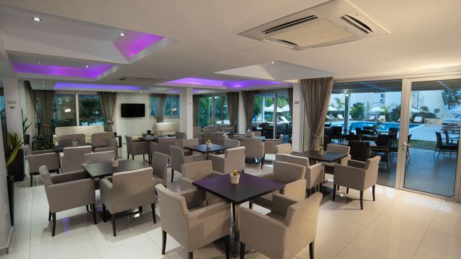 Frixos Suites Hotel Apts Oroklini Restaurant foto