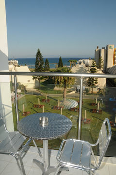 Frixos Suites Hotel Apts Oroklini Buitenkant foto